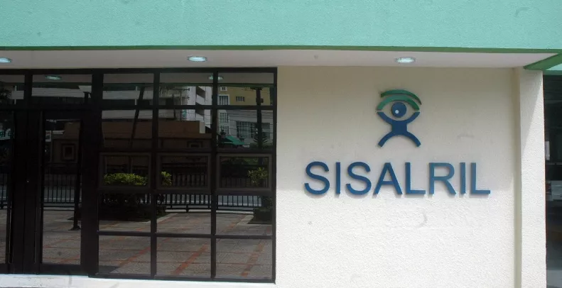 Fachada del edificio de la SISALRIL/FOTO José de León