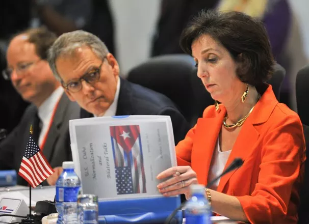 US Assistant Secretary of State for Western Hemisphere Affairs, Roberta S. Jacobson (R) — the most senior American official in Havana since 1980 — participates in the second day of closed-door talks between Cuba and the United State, at the Convention Palace in Havana, on January 22, 2015. The United States and Cuba opened two days of historic talks in Havana on Wednesday to end decades of Cold War-era animosity and reestablish diplomatic relations. The meetings in Havana follow the historic decision by US President Barack Obama and Cuban leader Raul Castro in December to seek normal diplomatic relations.   AFP PHOTO / YAMIL LAGE