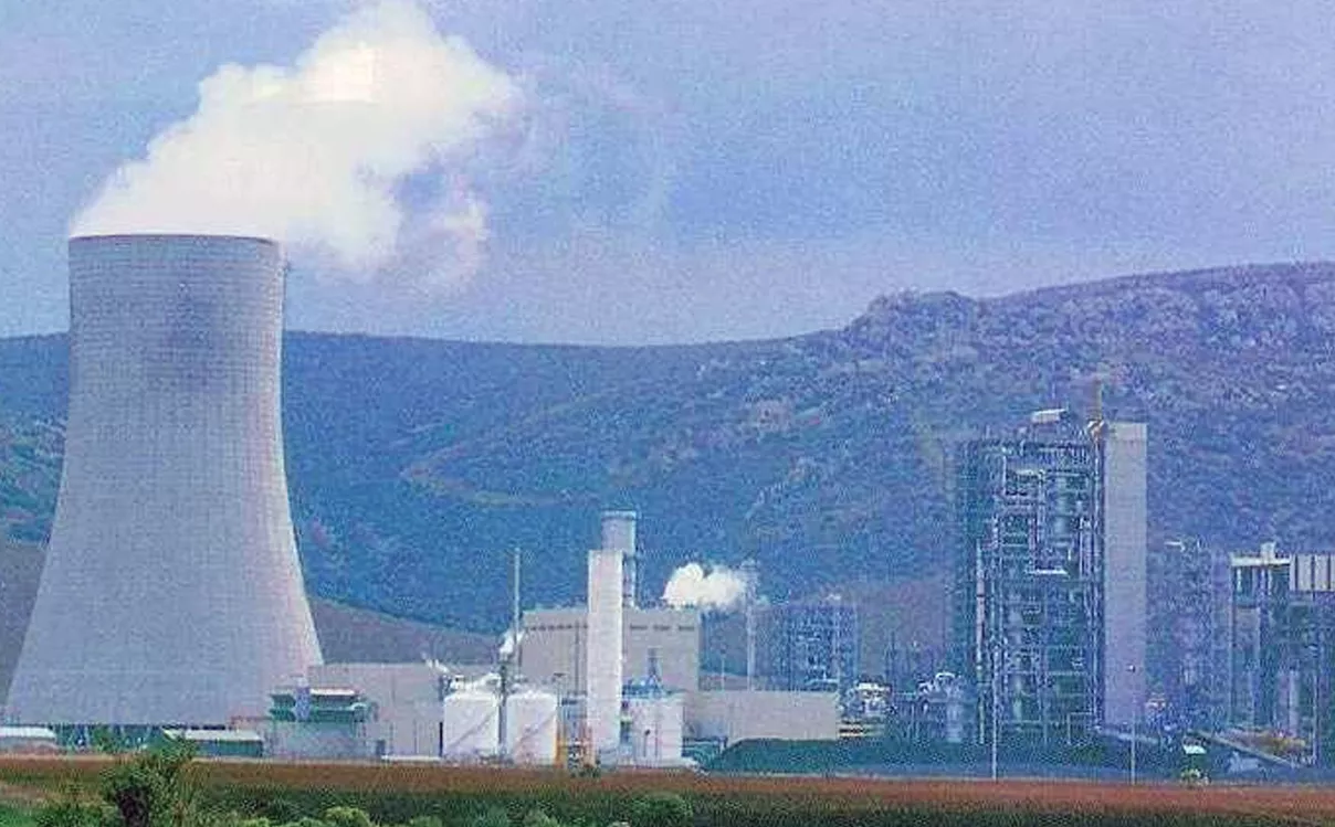 EL PAÍS.- Planta generadora de energía electrica a carbón.- Fuente Externa