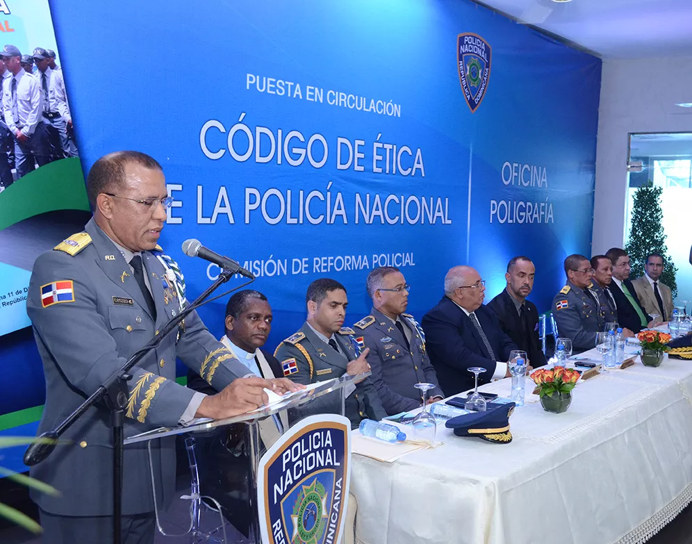 Policía