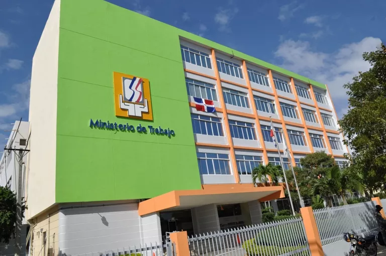 Fachada del Ministerio de Trabajo