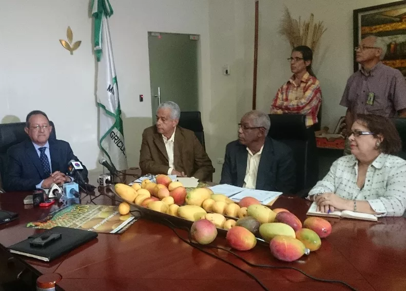 12_Nacionales_22_02,p01