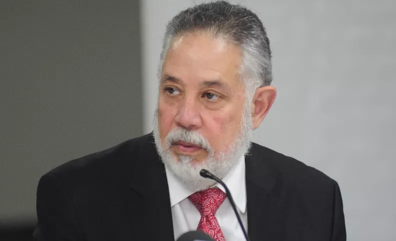 economia. campos de moya, presidente AIRD