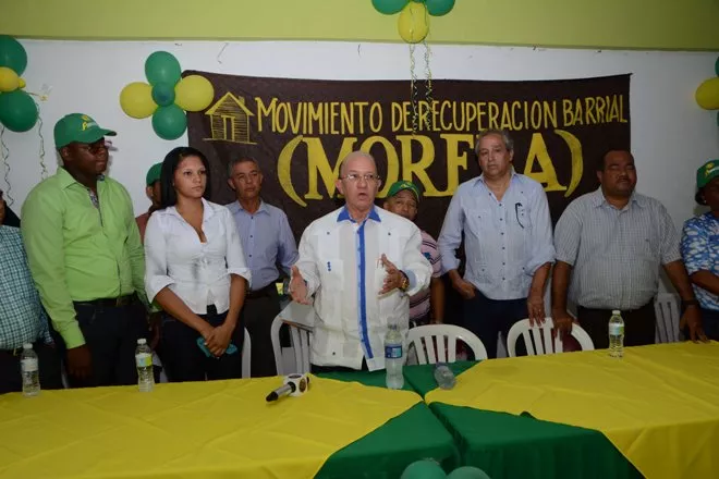 Amable Aristy Saluda a los presente