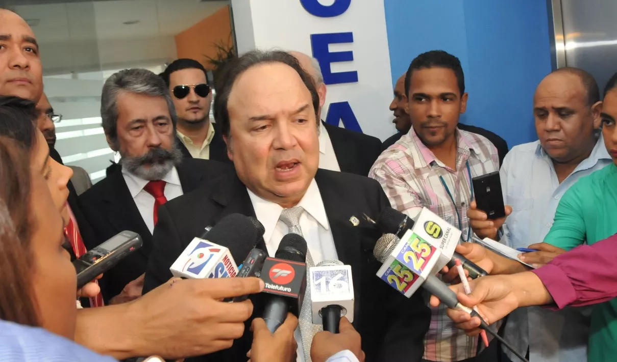 VINICIO CASTILLO