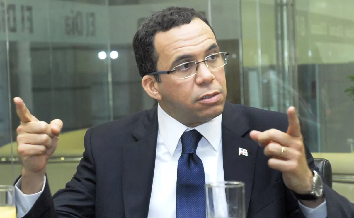 Andres Navarro,canciller