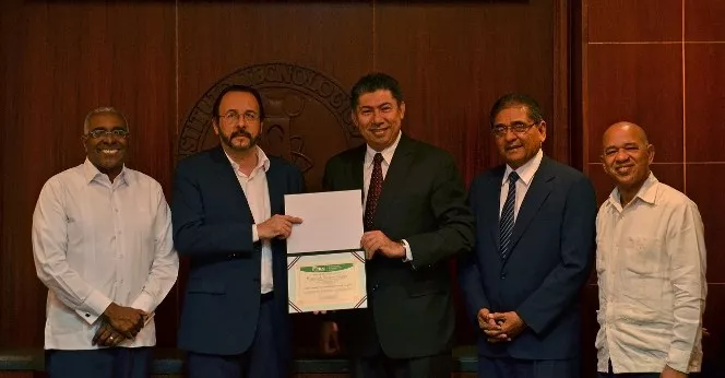 Rolando M. Guzman, Luis Toirac, Martín Candanedo, Hugo Pirela y Carlos Cordeo