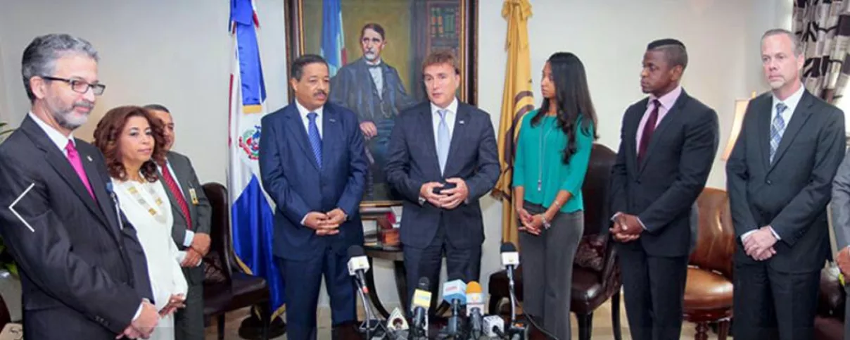 10 NACIONALES 17-01,p01