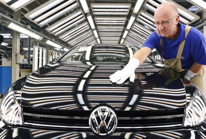 VW laut Bericht vor Aufstieg zur Nummer zwei weltweit