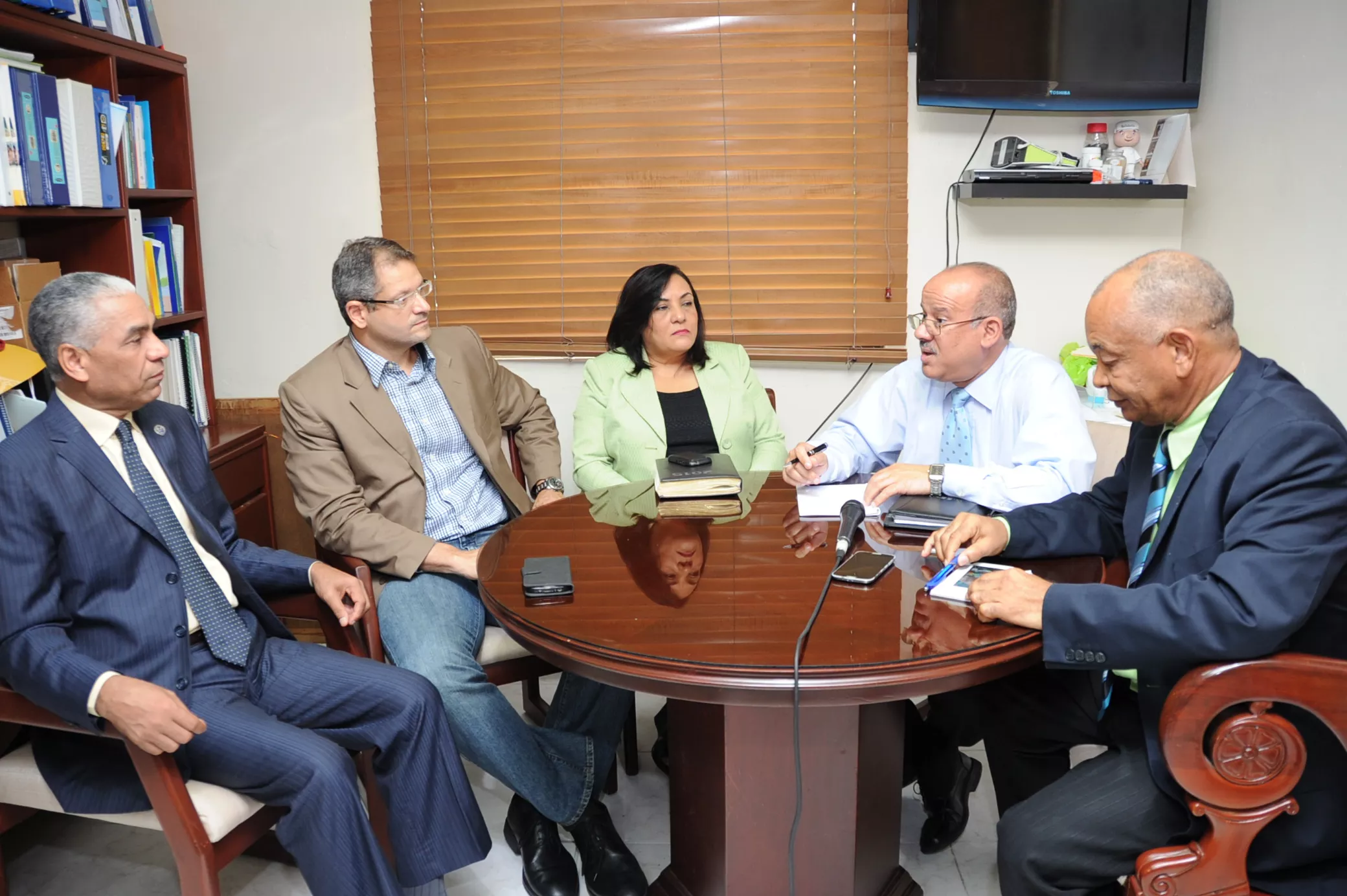 Desde la izquierda, Wilson Mejía, Angel Nadal, Juliana Carrazco, José Manuel Puello y Carlos Rodríguez (1)