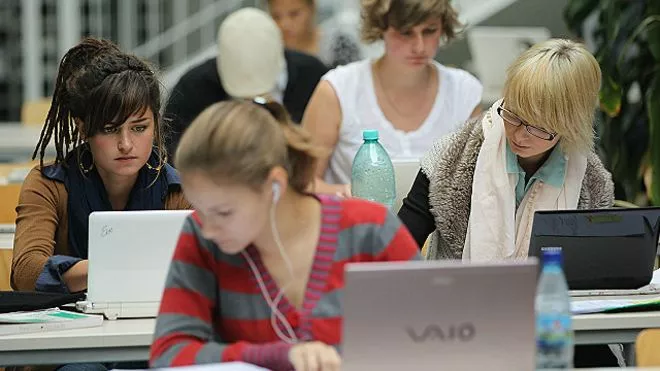 151002122322_students__640x360_getty_nocredit