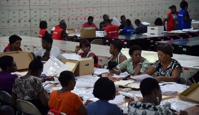 Escrutinio-elecciones-Haiti_5129651