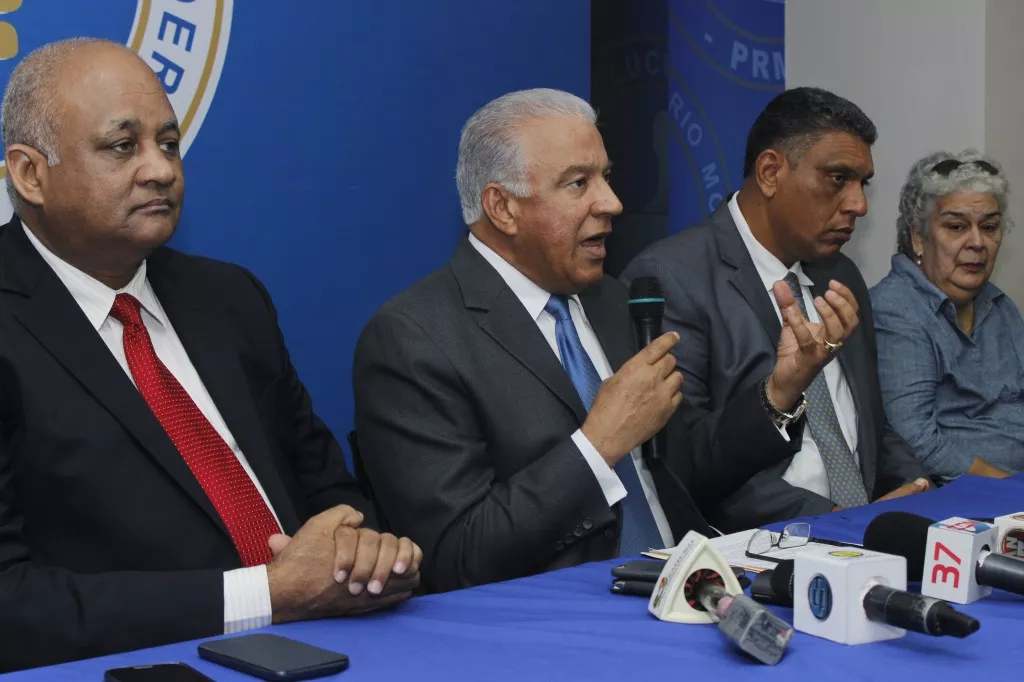 Foto de Rueda de Prensa 06-10-2015 (3)