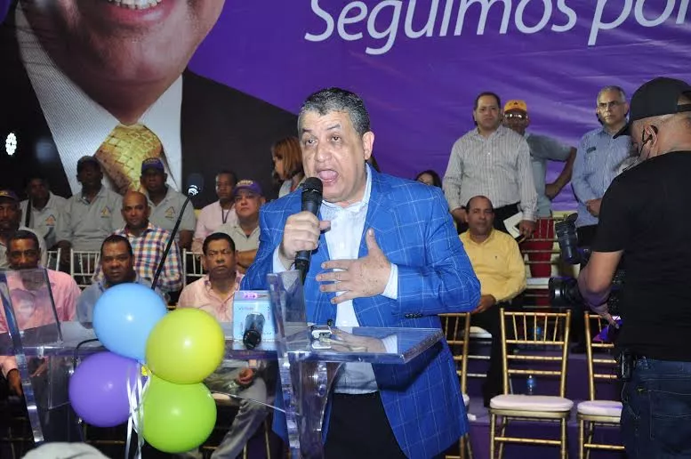 GUSTAVO2