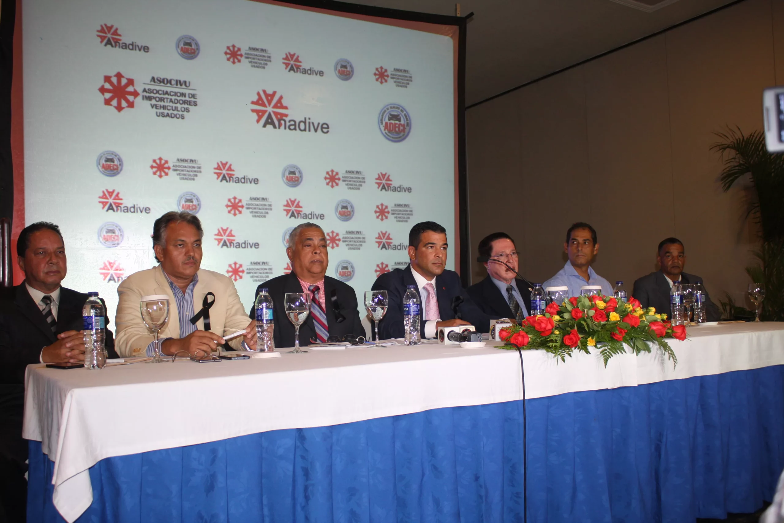 Los directivos de ANADIVE, ASOCIVU Y ADECI