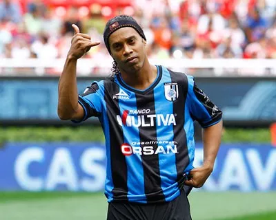 Ronaldinho_DN