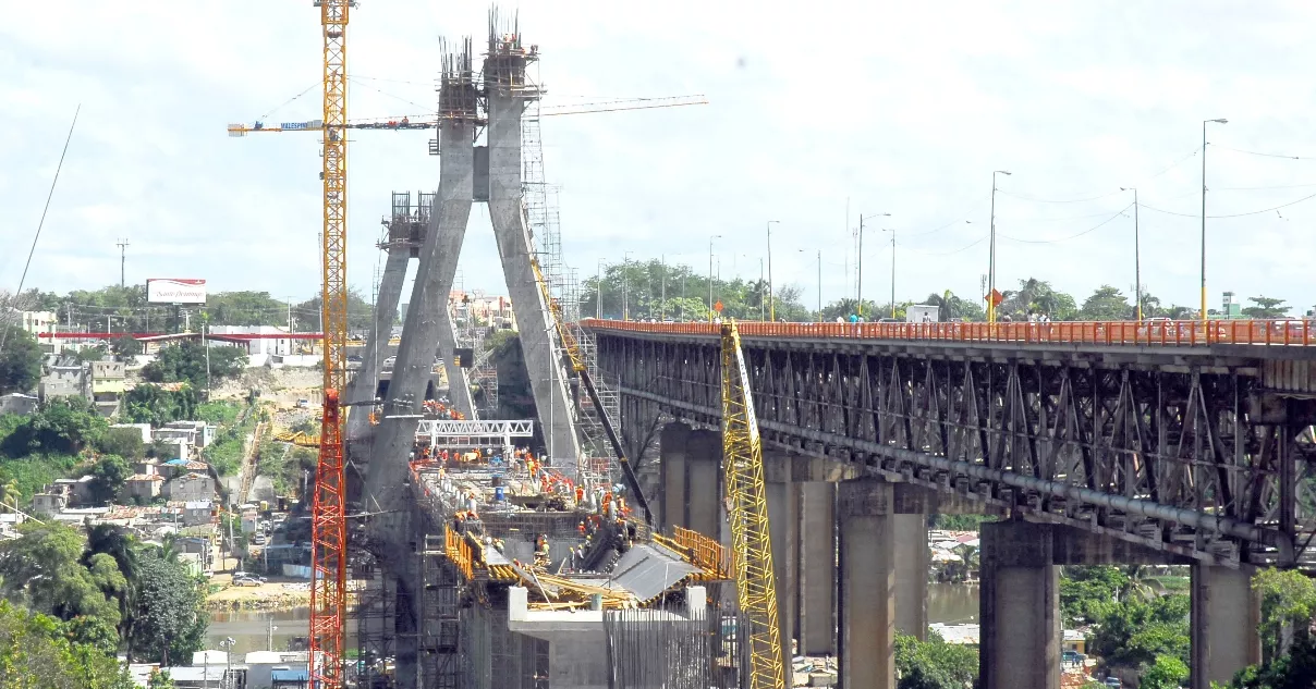 Construción metro zona Este, puente de la 17/FOTO José de León