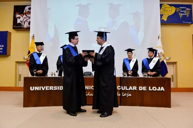 Honoris causa en Loja 2
