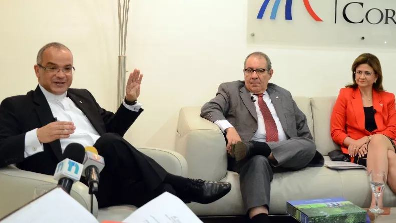 12_Nacionales_14_02,p01
