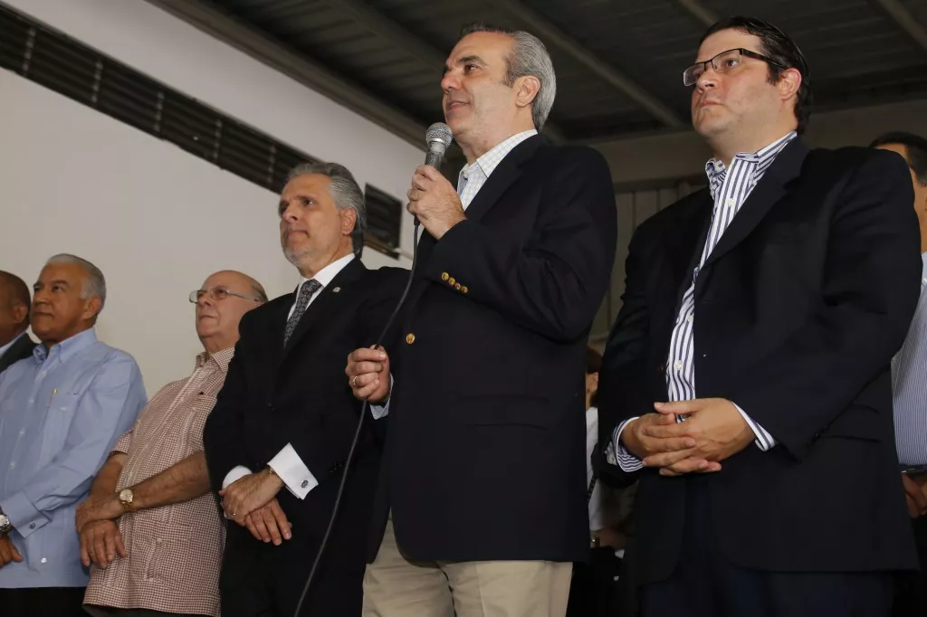Foto de acto de yayo y Alberto