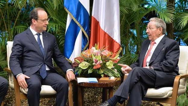 Francois-Hollande-Palacio-Revolucion-EFE_CYMIMA20150511_0034_16