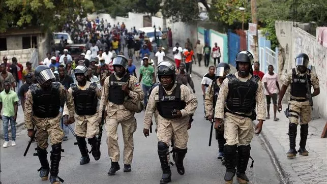 Muere-policia-haitiano-intentaba-desbloquear_EDIIMA20160128_0563_4