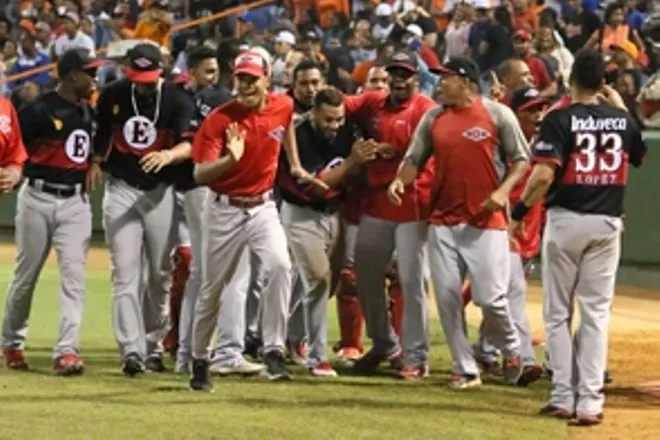 ciriaco-y-sierra-dan-triunfo-clave-a-leones
