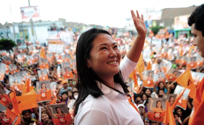 The presidential candidate for the "Fuerza 2011″ party
