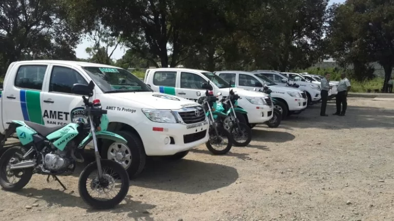 camionetas y motos