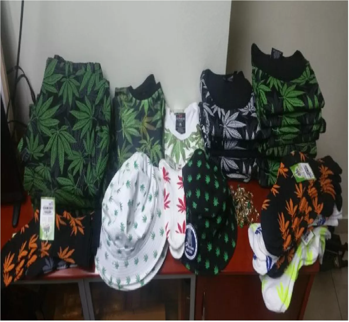 DNCD DECOMISO ROPA