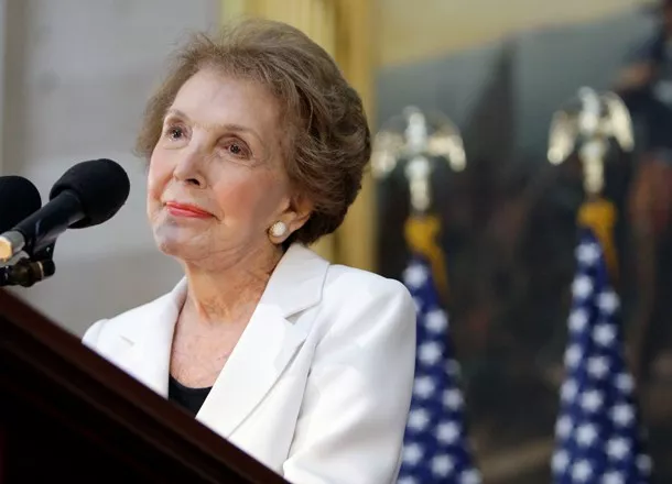 NANCY REAGAN DECESO