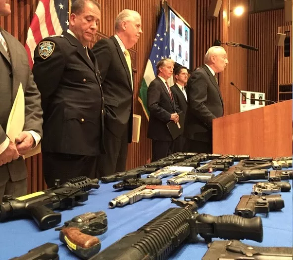 Armas Alto Manhattan
