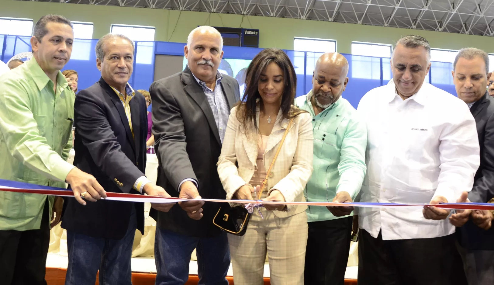 Acto de inauguracion del remodelado Club San Carlos/foto Jose de Leon