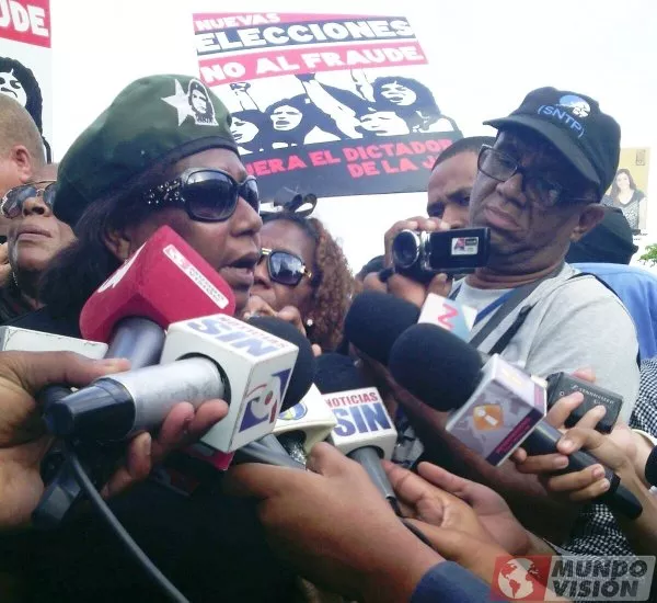 Socorro Monegro-Movimiento Rebelde-JCE-Protesta