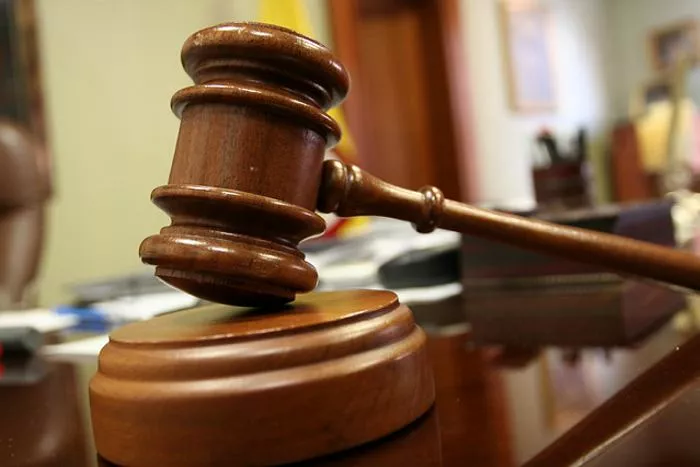 Justicia-Juez-condena-tribunal-sentencia