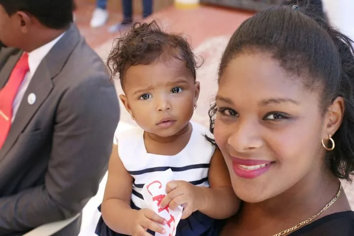 Madre e hija beneficiadas.