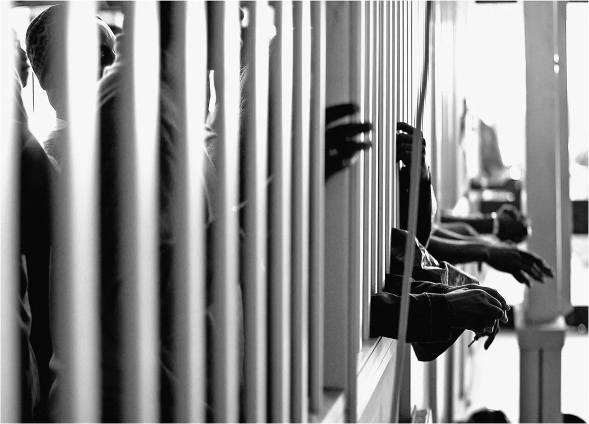 Policía apresa varias personas