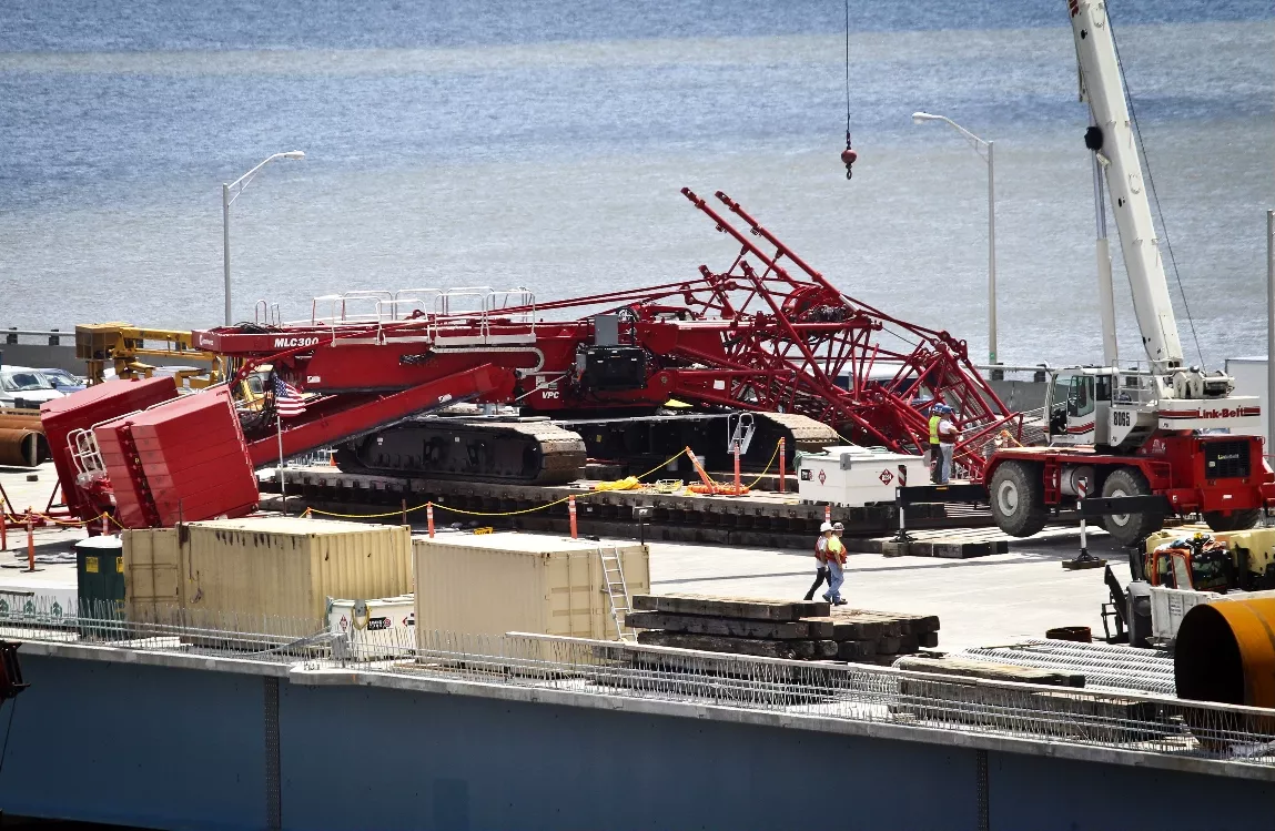 APTOPIX Tappan Zee Bridge-Crane