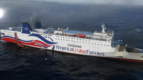barco CRUCERO ferry