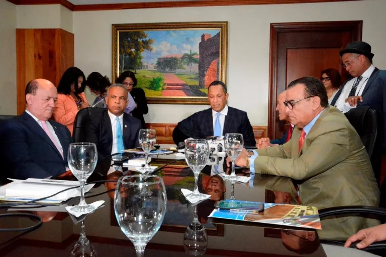 Comisión Especial 03