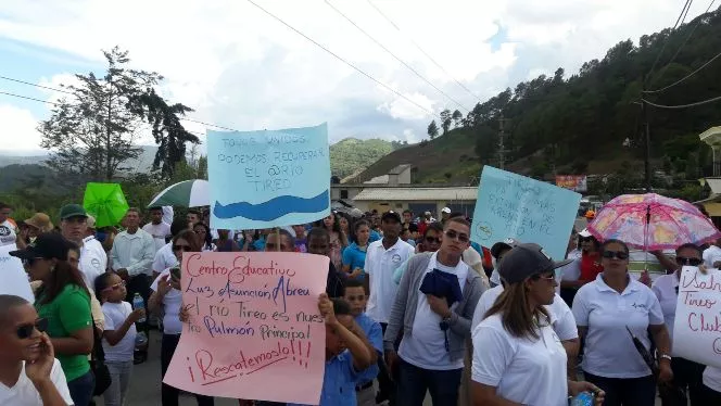 estudiantes-participaron-en-la-marcha