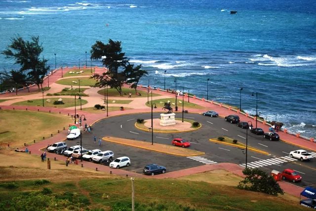MALECON DE PUERTO PLATA CUMPLIO AYER 45 AÑOS DE SU INAUGURACION II
