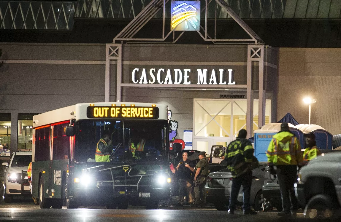 APTOPIX Mall Shooting Washington