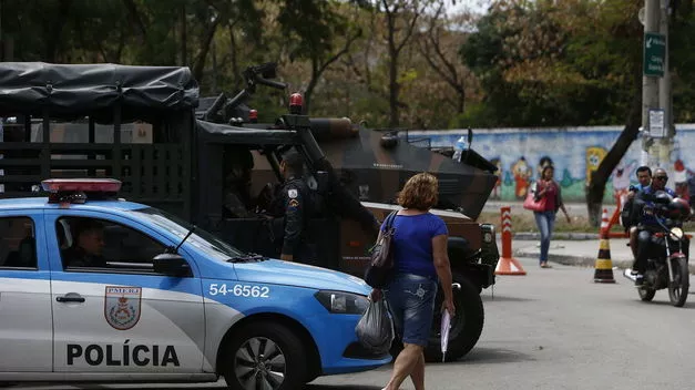 militares-reforzaran-seguridad-municipios-brasil_tinima20161029_0087_5