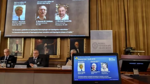 nobel-fisica-britanicos-secretos-exotica_tinima20161004_0232_5