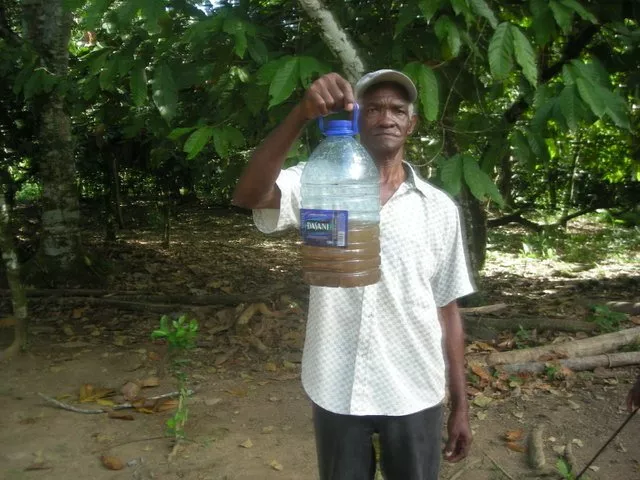 retan-a-autoridades-de-medio-ambiente-y-salud-publica-a-consumir-agua-de-rio-el-yagal