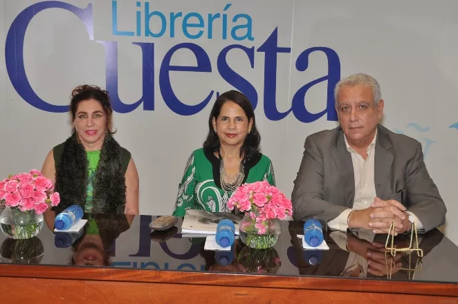 foto-principal-maria-eugenia-pereira-quidiello-angela-hernandez-y-eliades-acosta