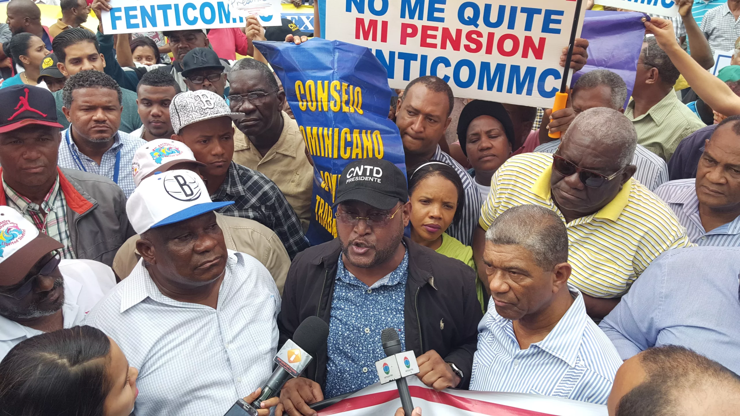 jacobo-ramos-junto-a-dirigentes-sindicales