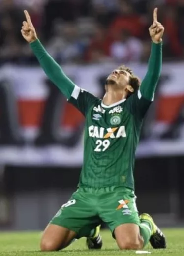 24_cartelera_13_3p01