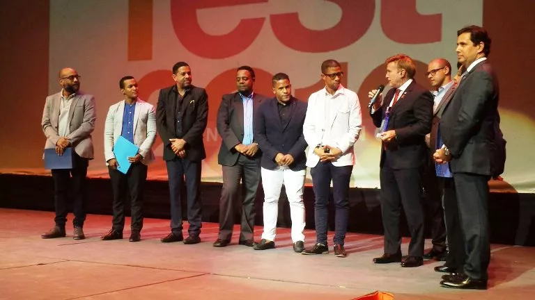 embajador-brester-fue-reconocido-por-defensa-de-derechos-humanos-de-grupos-vulneralizados-1